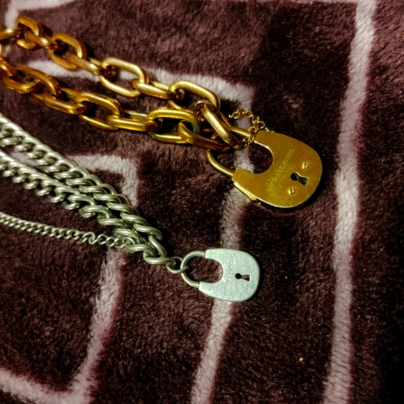 Four Michael Kors Bracelets - Picture 9 of 9